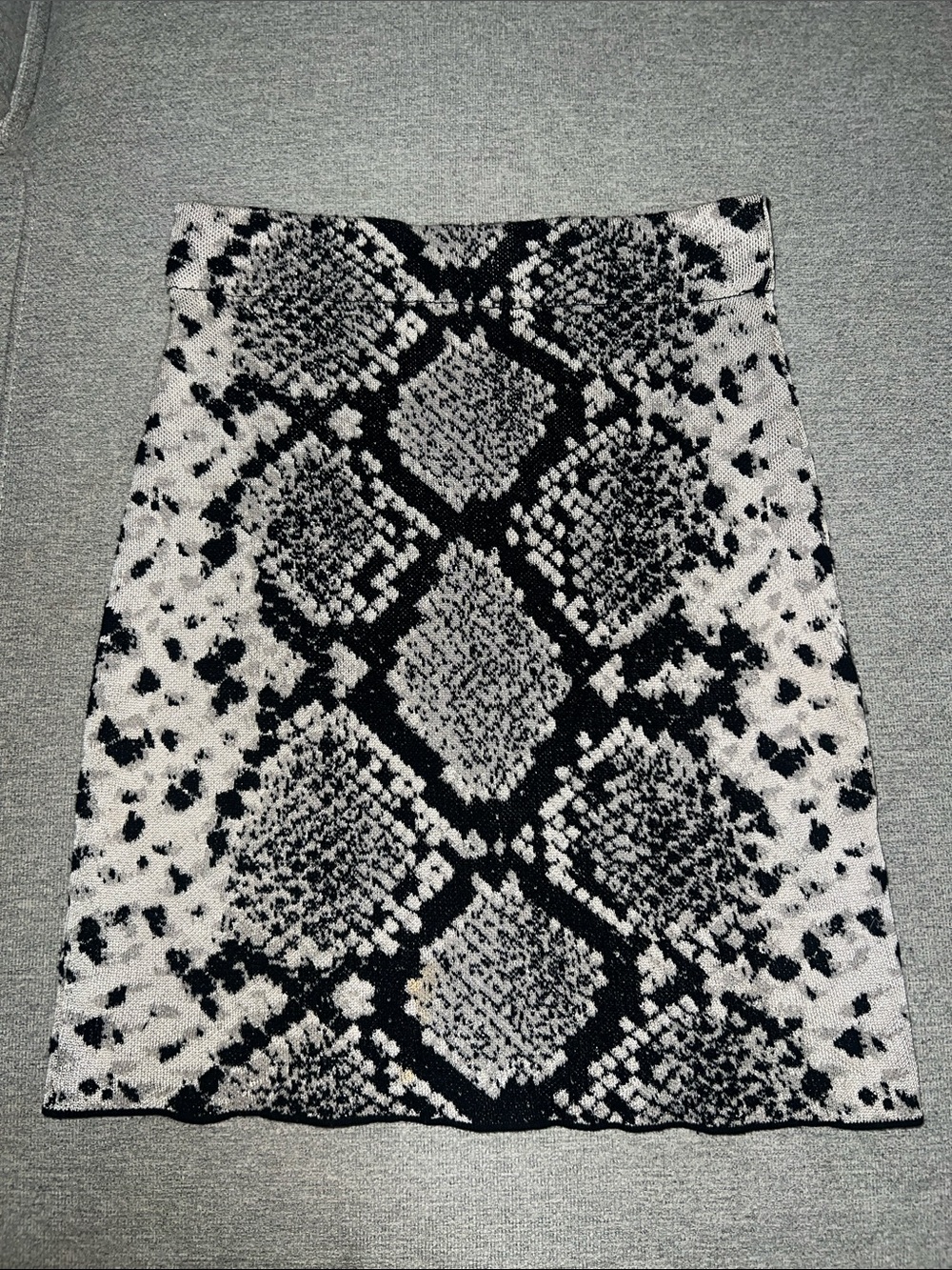 Zara - Knit Snake Print Skirt